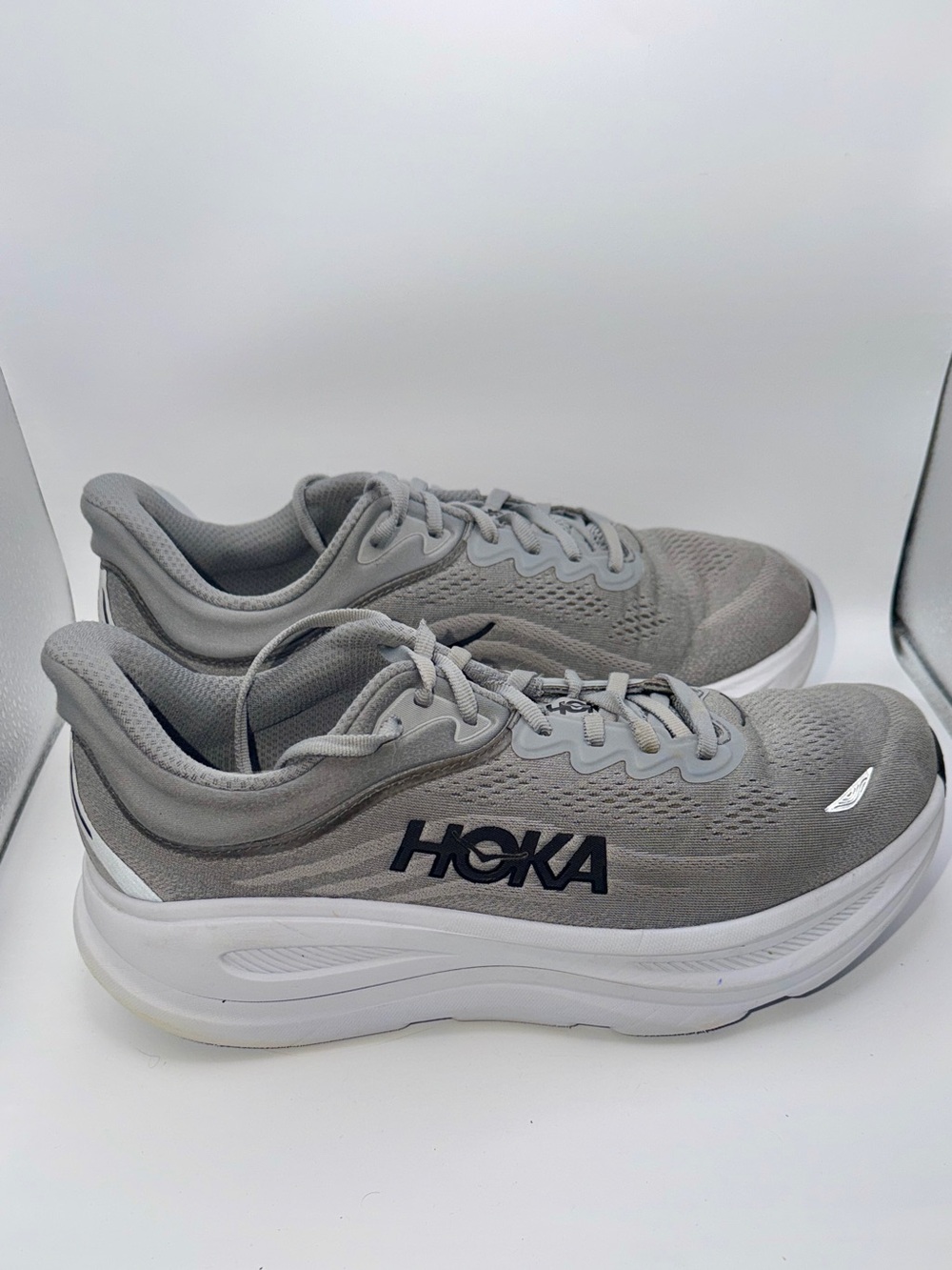 Hoka Men's Bondi Running Shoes with White Midsole